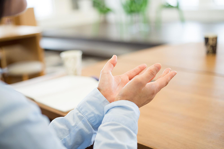 【写真】インタビューに応えるとしきよさん