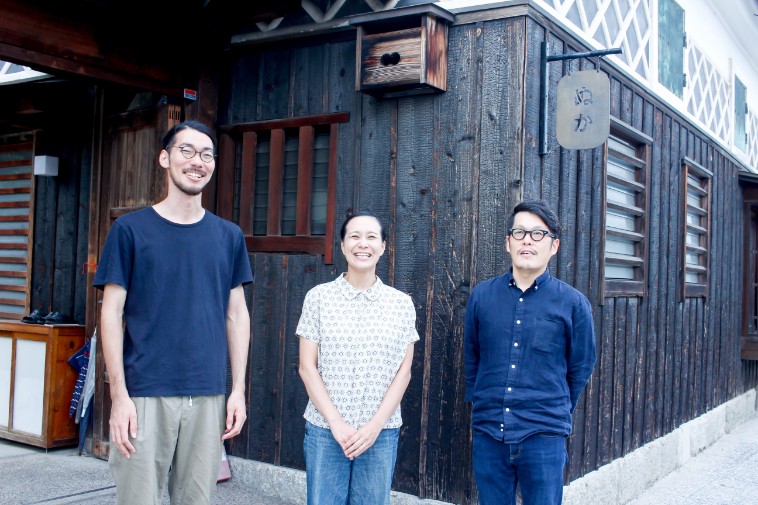 【写真】笑顔のなかのさんとたんじょうさんとライター