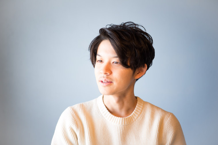 【写真】やさしい表情を見せるやまぐちさん