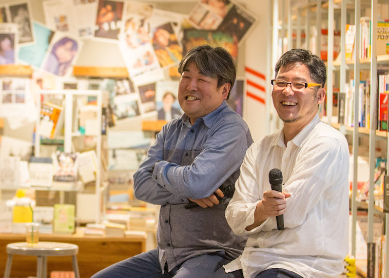 【写真】笑顔を浮かべる工房まるのお2人