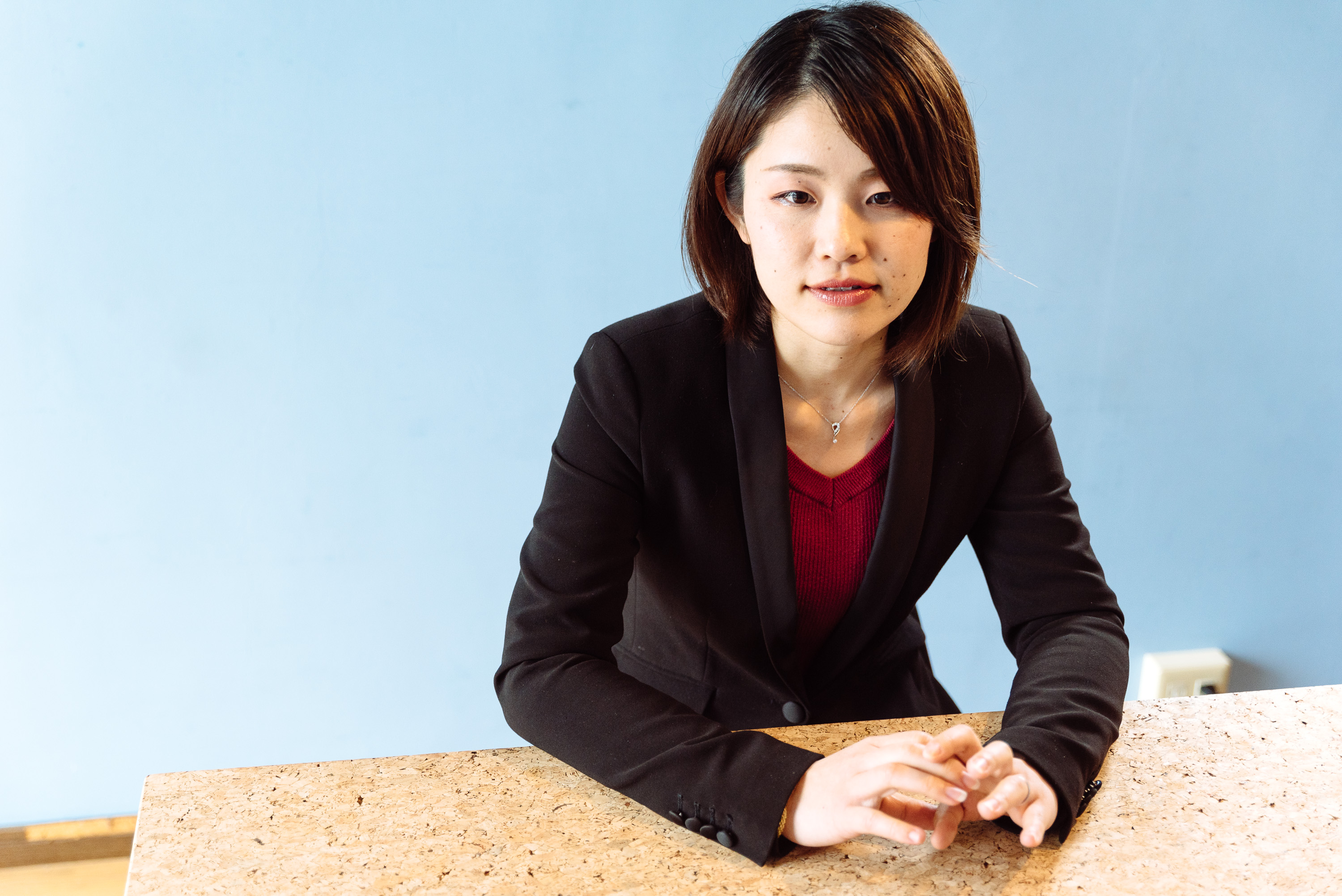 【写真】真剣な表情で語る、おざきさん
