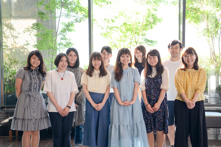 【写真】笑顔で集合するsoarスタッフ